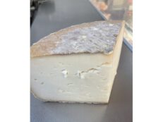 Formaggio stagionato 100% latte di capra