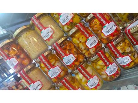 Aglio Aromatizzato erbette, pizzaiola, peperoncino, naturale