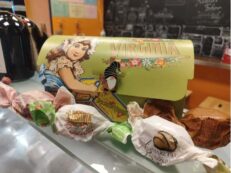 torte-confezione-amaretti-virginia-220-gr-in-confezione-regalo